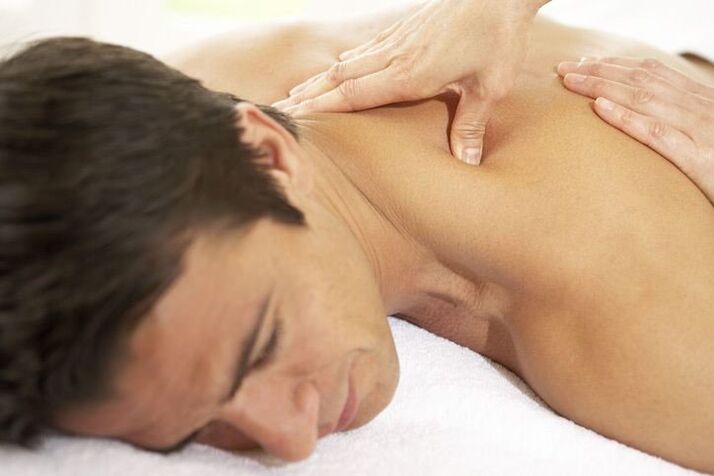 El masaje ayuda a tratar y prevenir la osteocondrosis cervical