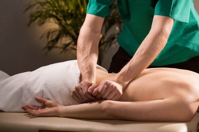 Masaje para pacientes con osteocondrosis