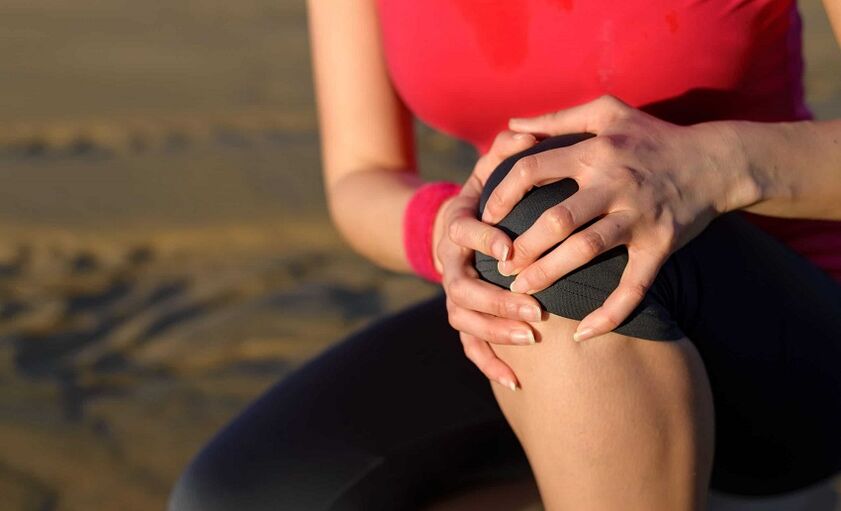Dolor de rodilla causado por las articulaciones.